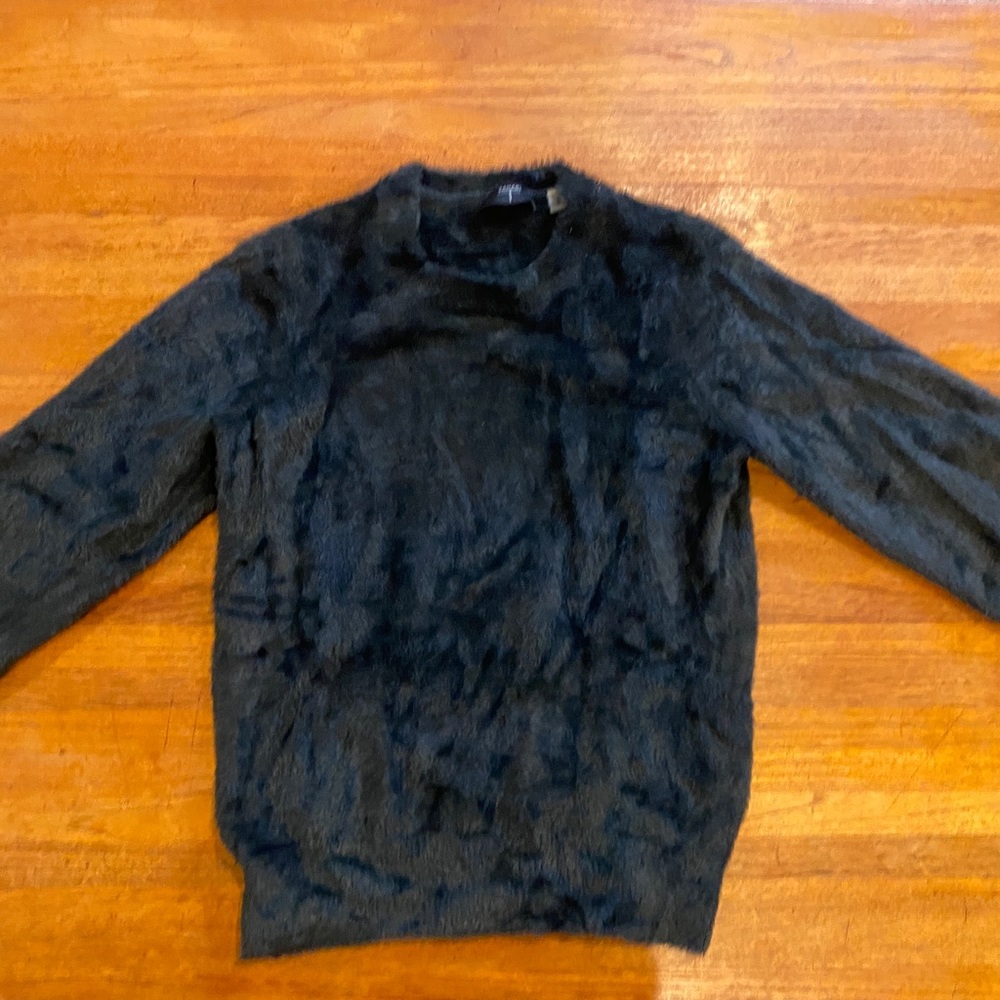 Tahari women’s faux fur grey blue sweater size small